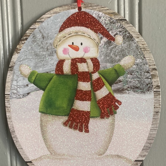 NWT Glittered Let It Snow Snowman ⛄️ Snow Globe Holiday Decoration Sign - Picture 3 of 16